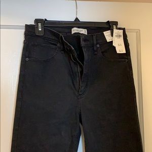 Abercrombie Ultra High Rise Flair Jeans in Black